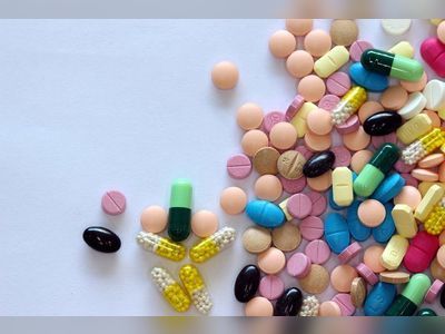 14 Prescription Drugs and Supplements You Should Never Mix