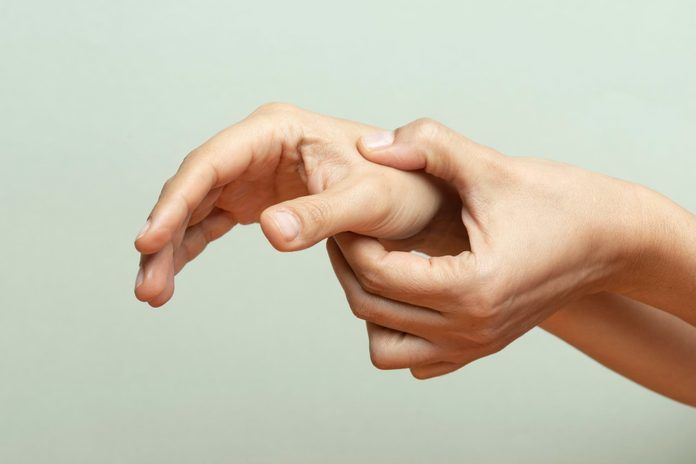 What Causes Thumb Pain? 7 Reasons Your Thumb May Hurt